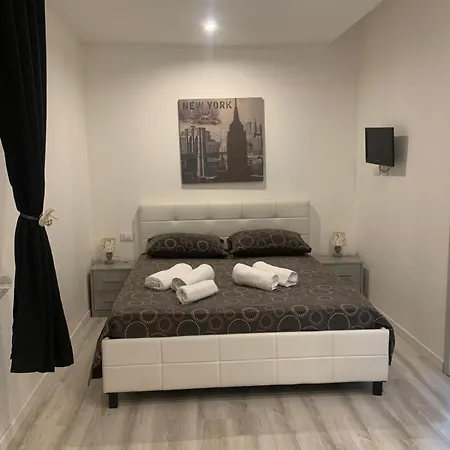 Camilla House * 로마